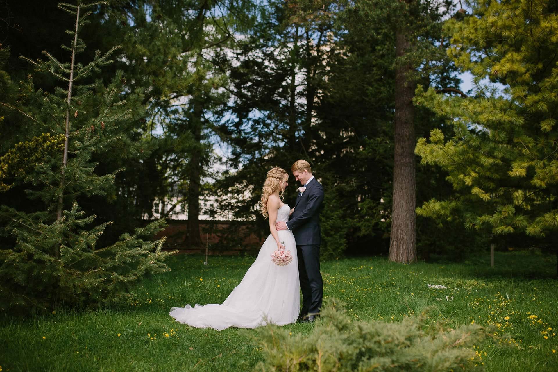 The Layers of Loke Roos